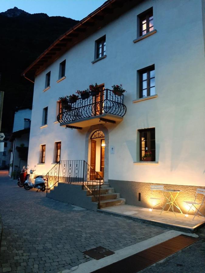 Casa Pasini-Foresteria Piuro Buitenkant foto